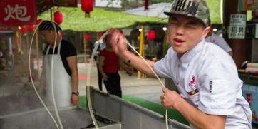 成都网红拉面哥,一碗面背后的传奇人生